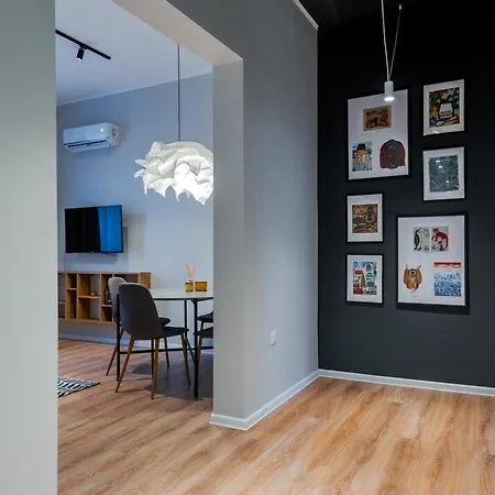 The Tsar Cozy Nest - 2 Bedroom شقة *